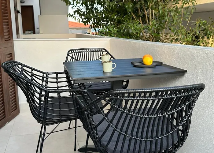 Appartement 104 *